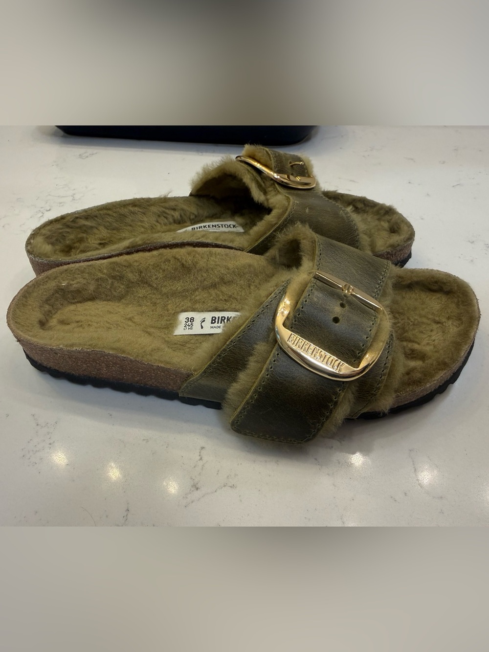 Birkenstock Madrid Big Buckle Shearling Oiled Leather Sandals in Olive Sz 38 - Picture 7 of 8